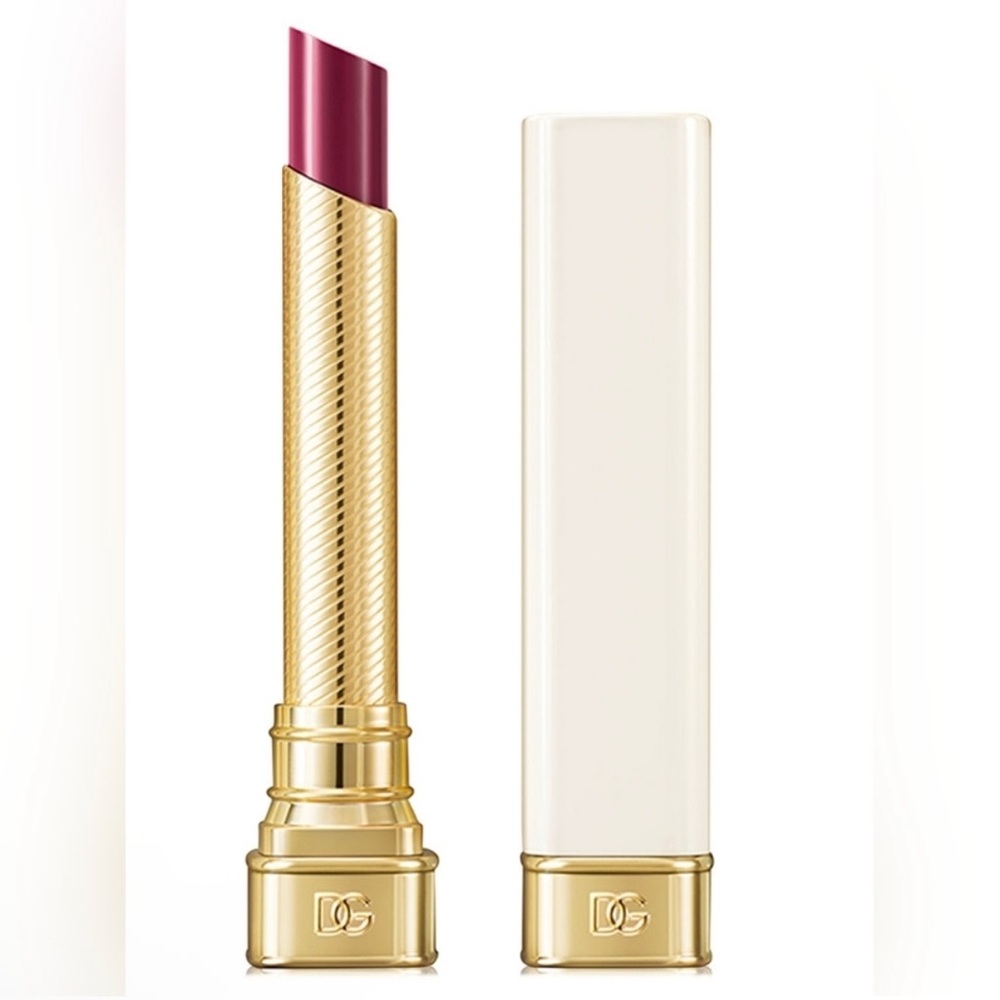 Dolce & Gabbana My Juicy Sheer Lipstick in Berry color. - Picture 3 of 5